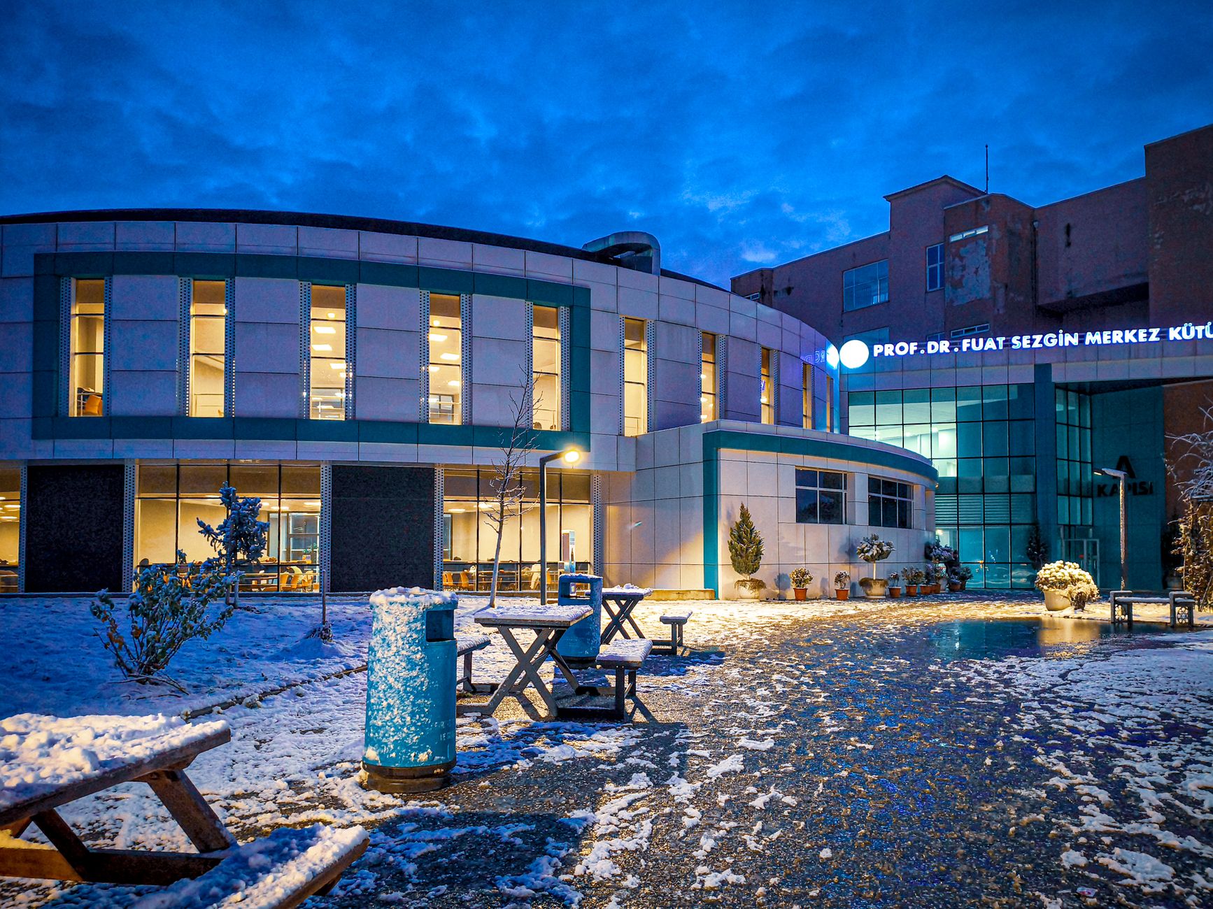 Scenic winter view of Prof. Dr. Fuat Sezgin Central Library at Uludağ University, Bursa. — 5 Tips for Smart and Successful Ca